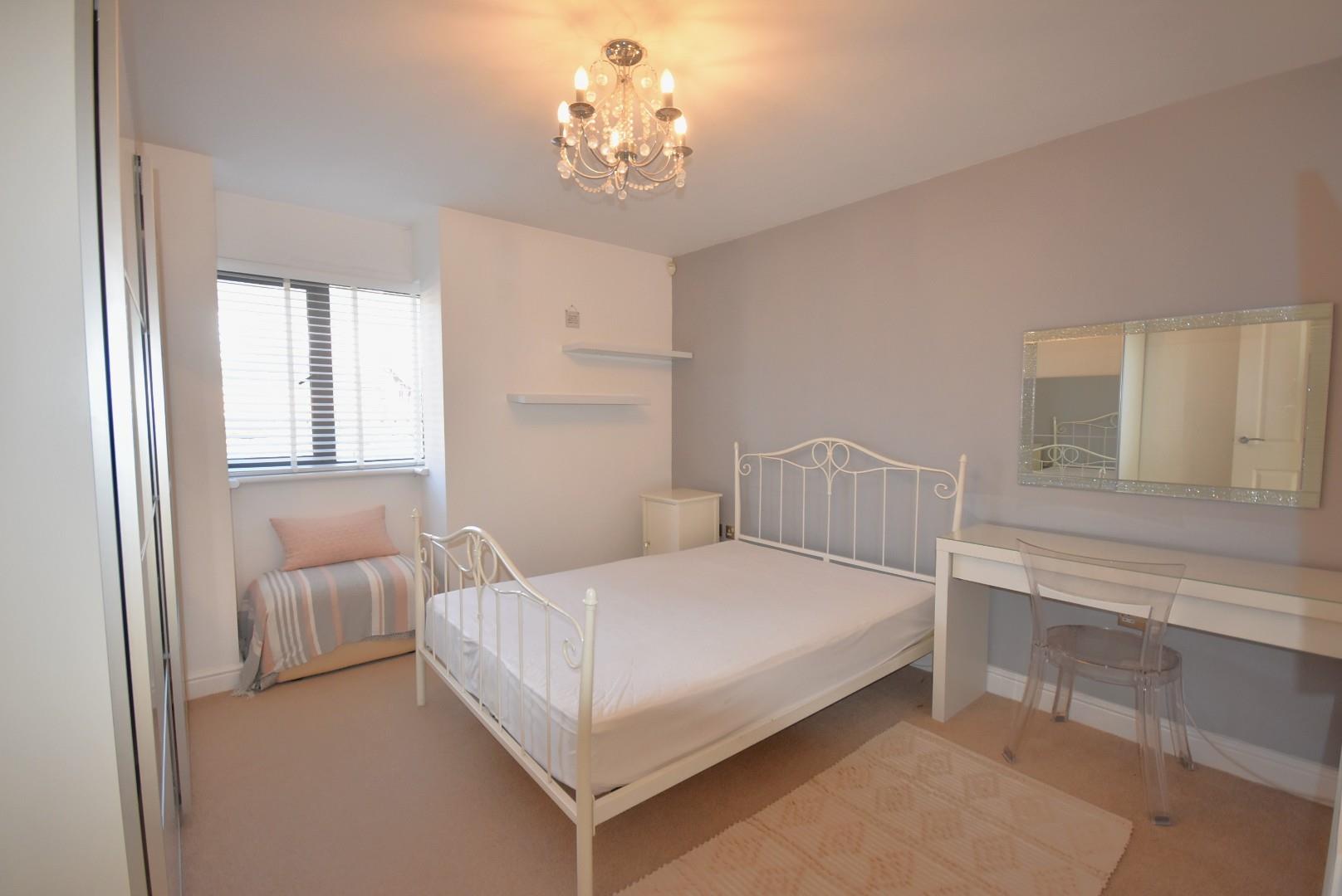 4 Romilly Views, Highfield Close Barry CF62 6NP